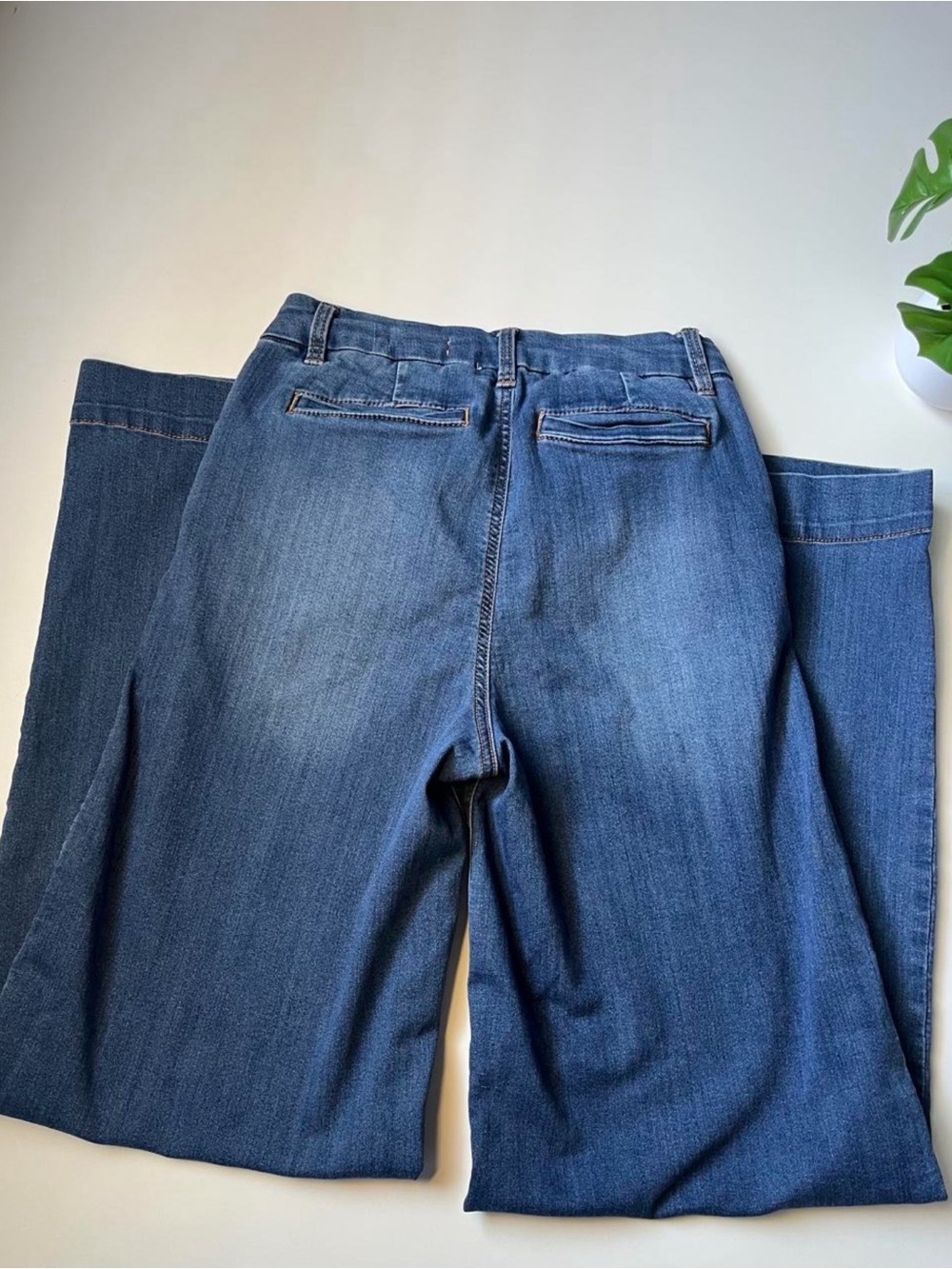 BCBGeneration jeans - Picture 2 of 3